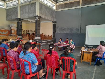 KEGIATAN RAPAT RUTIN DAN ARISAN PKK SE-KECAMATAN TEJAKULA